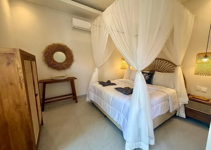 Nanee - - 5 Bedroom - 5 Bathroom Villa