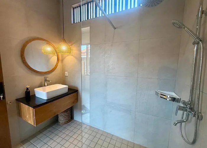 Villa Nanee - - 5 Bedroom - 5 Bathroom Legian
