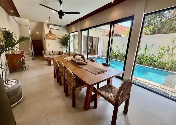 Villa Nanee - - 5 Bedroom - 5 Bathroom Legian