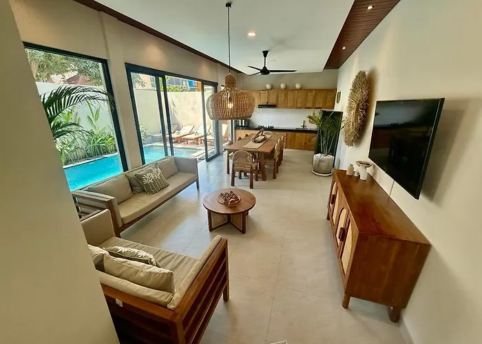 Nanee - - 5 Bedroom - 5 Bathroom Villa *