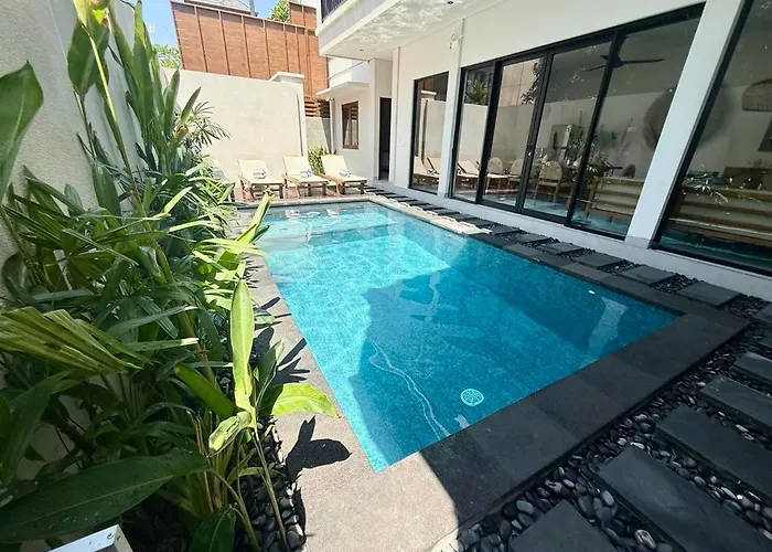 Villa Nanee - - 5 Bedroom - 5 Bathroom Legian